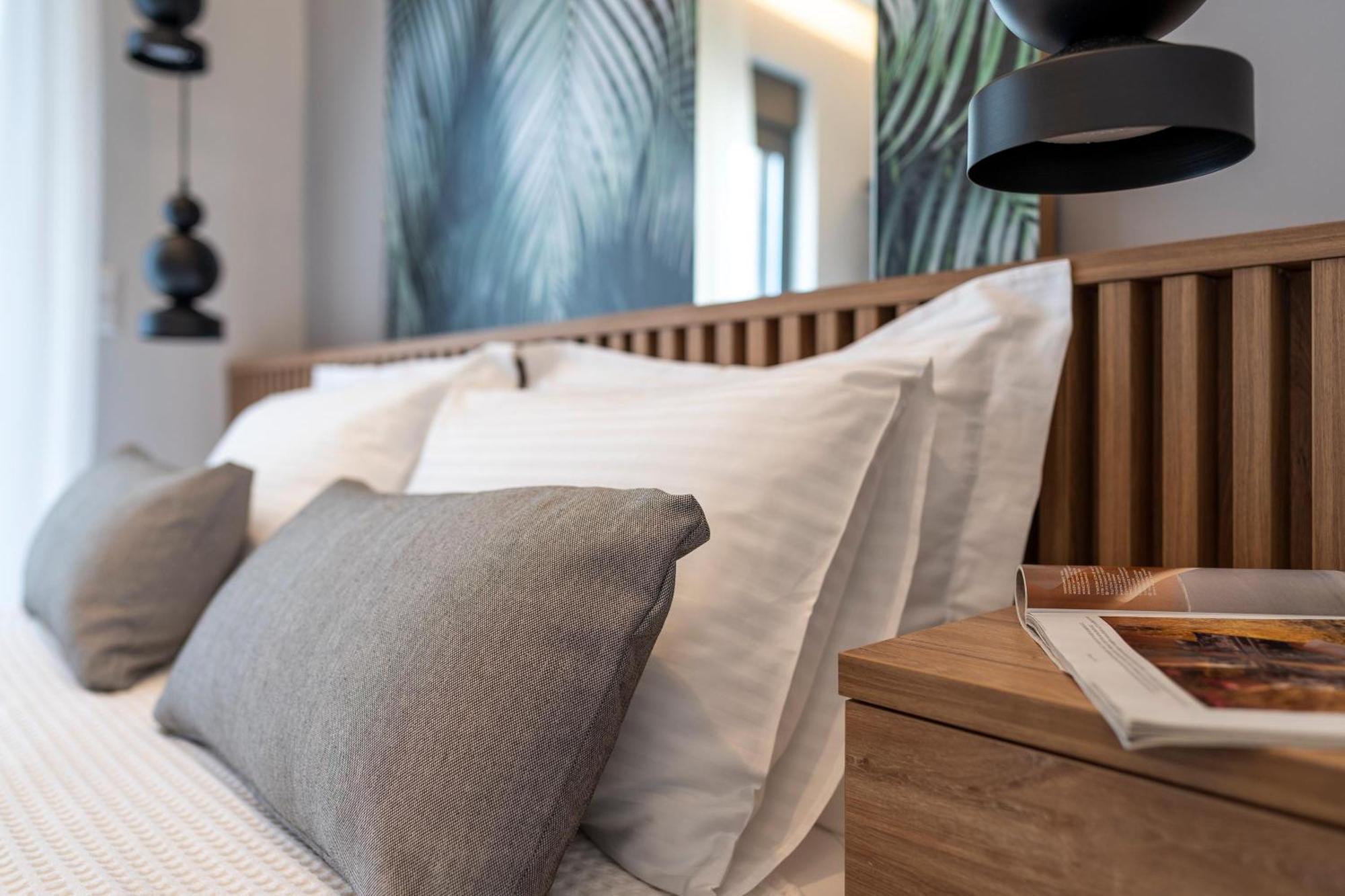 Palmeral Luxury Suites Кремасті Номер фото